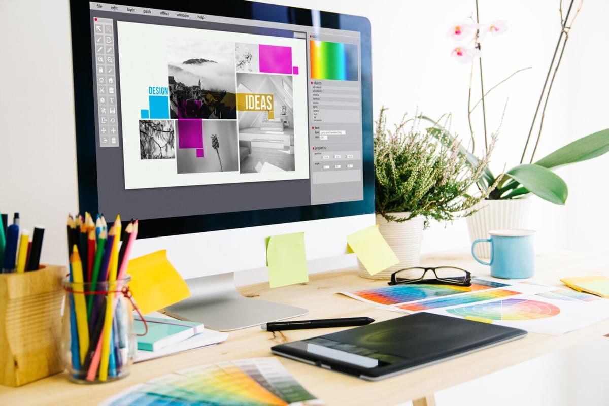 7 Reasons to Hire a Graphic Designer