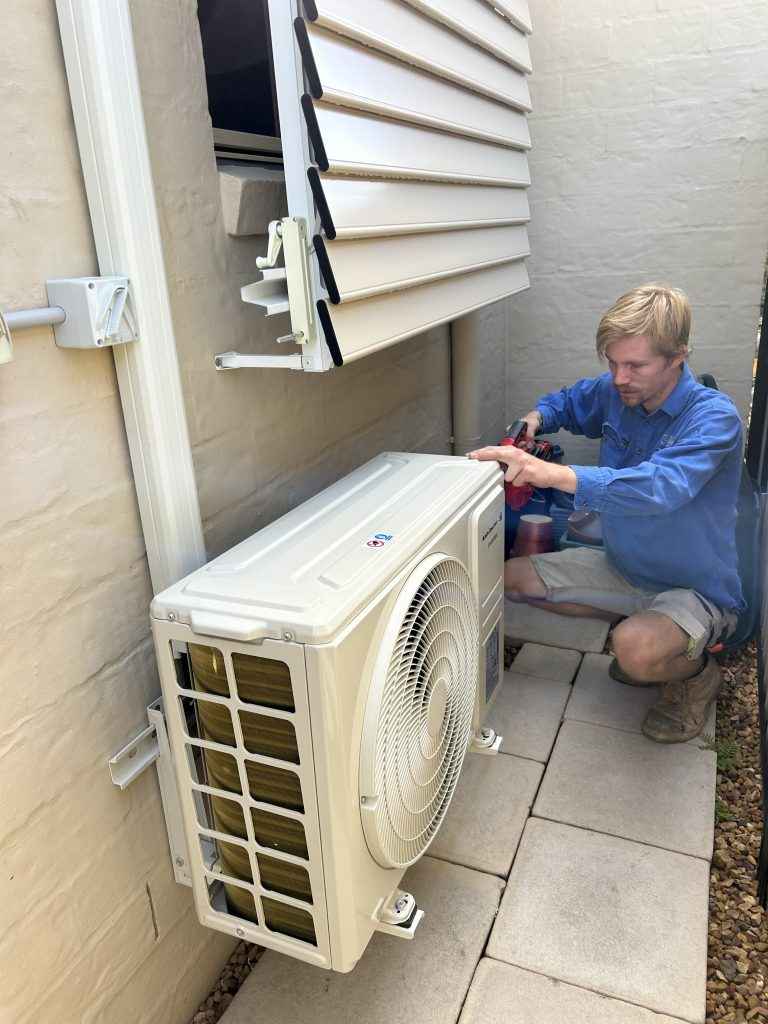Aircon Brisbane - Air conditioning Service Company Brisbane